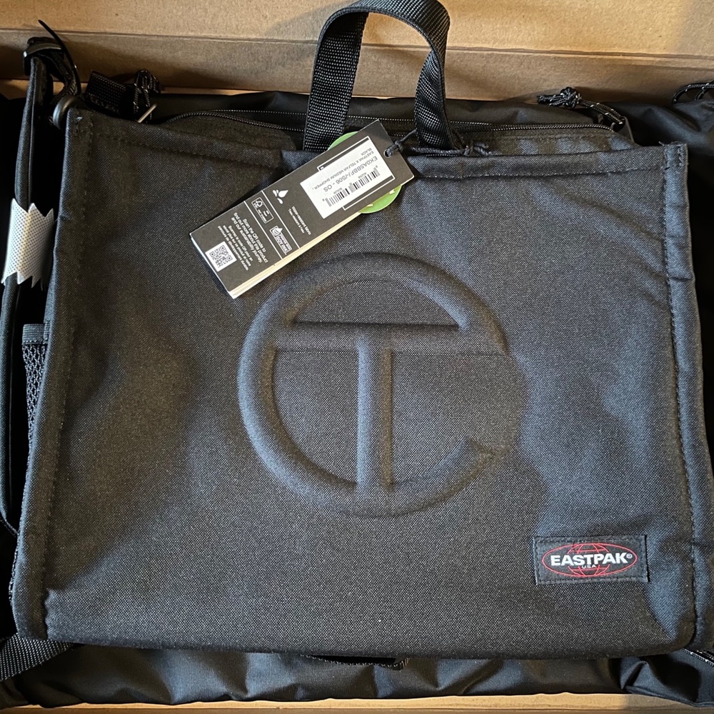 Telfar x Eastpak Shopper Medium Black Brand New!